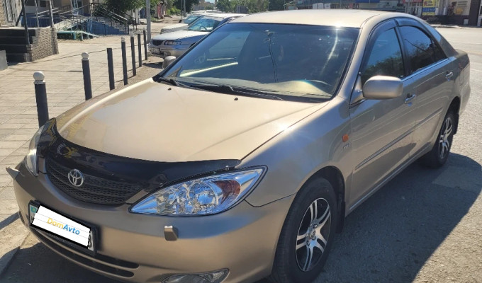 Toyota Camry 2003 года
