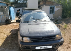 Mitsubishi Space Wagon 1992 года