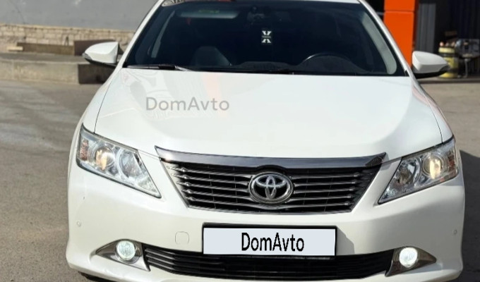 Toyota Camry 2014 года