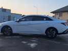 Hyundai Elantra 2023 года