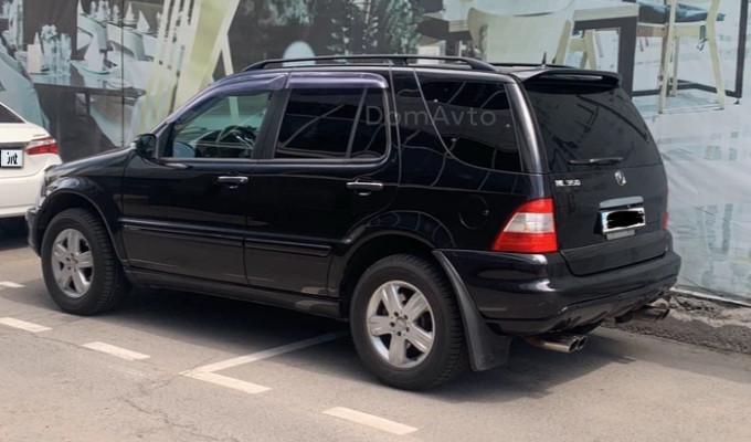 Mercedes-Benz ML-Класс 1998 года