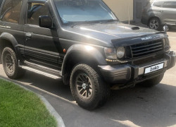 Mitsubishi Pajero 1995 года