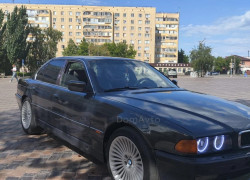 BMW 7 серия 1995 года
