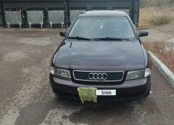 Audi A4 1995 года