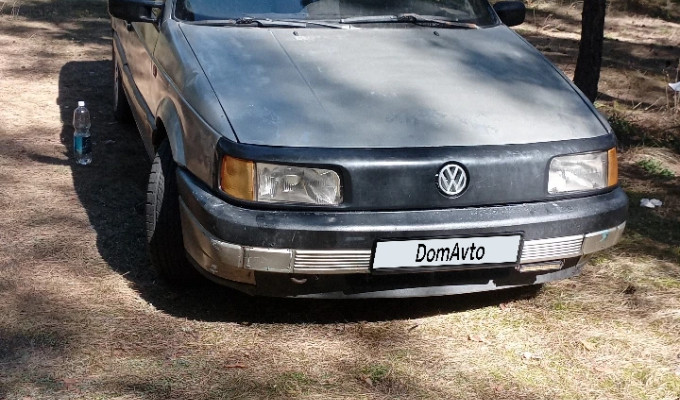 Volkswagen Passat 1992 года