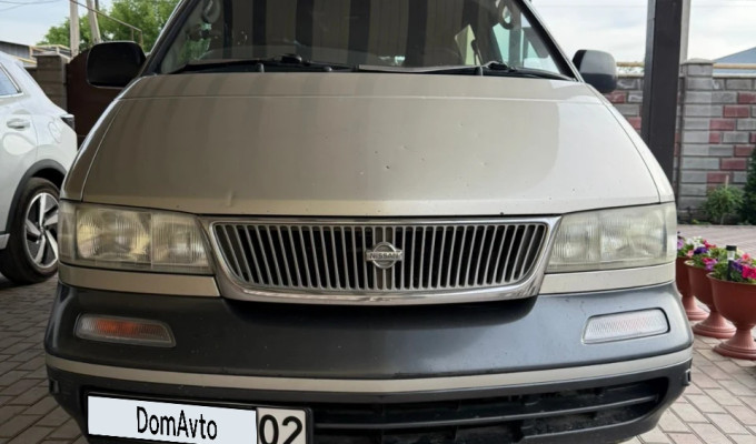 Nissan Largo 1997 года
