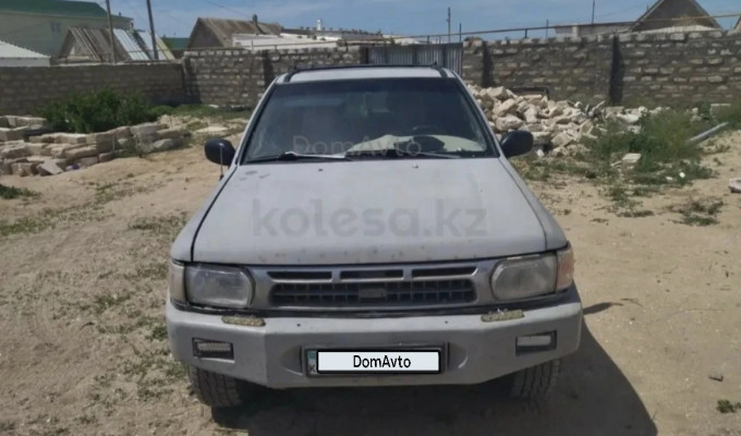 Nissan Pathfinder 1998 года