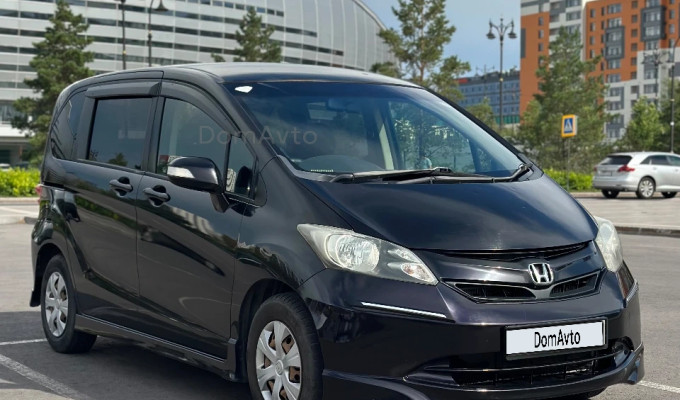 Honda Freed 2012 года