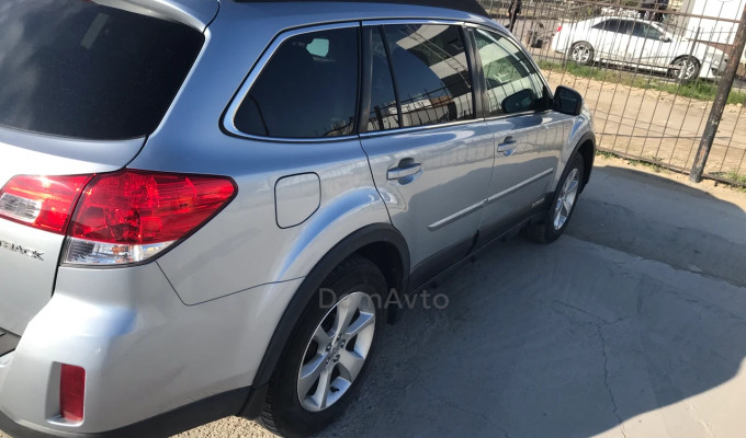 Subaru Outback 2013 года