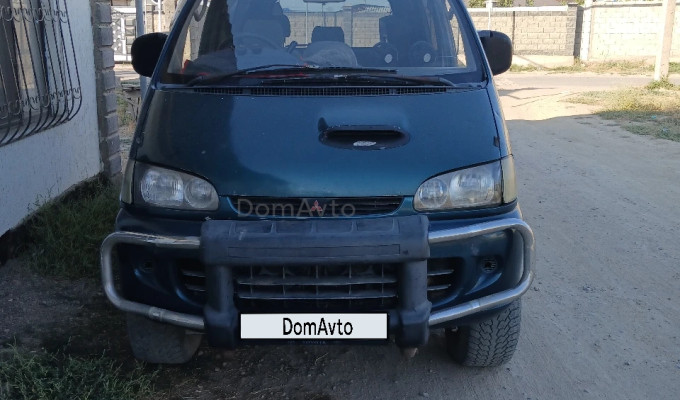 Mitsubishi Delica 1996 года