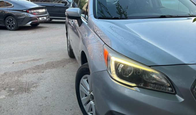 Subaru Outback 2016 года