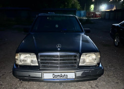 Mercedes-Benz E-Класс 1993 года