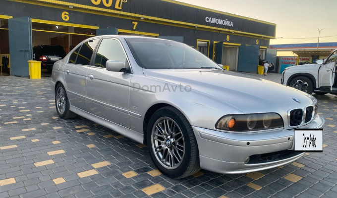 BMW 5 серия 1999 года