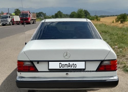 Mercedes-Benz E-Класс 1990 года