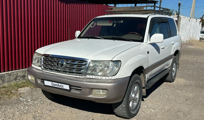 Toyota Land Cruiser 2001 года