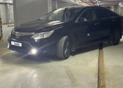 Toyota Camry 2015 года