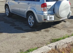 Toyota RAV4 2002 года