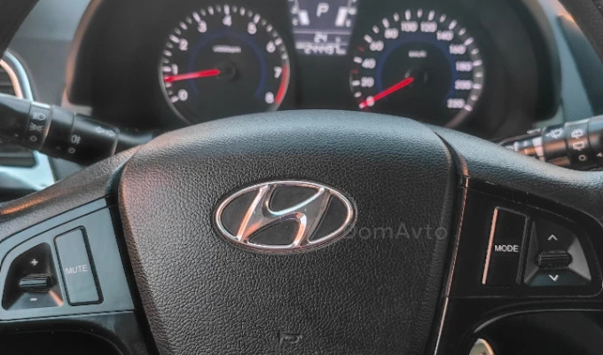 Hyundai Solaris 2012 года