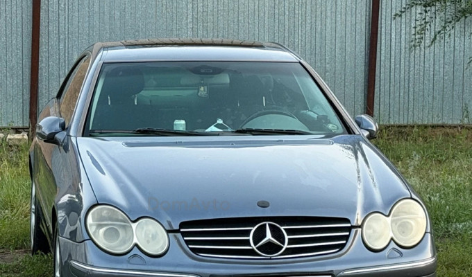 Mercedes-Benz CLK-Класс 2002 года