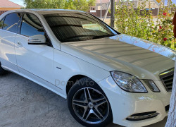 Mercedes-Benz E-Класс 2013 года