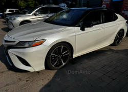 Toyota Camry 2019 года
