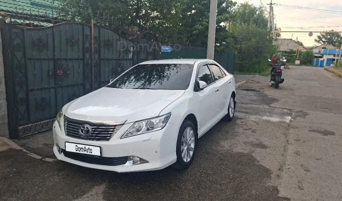 Toyota Camry 2014 года
