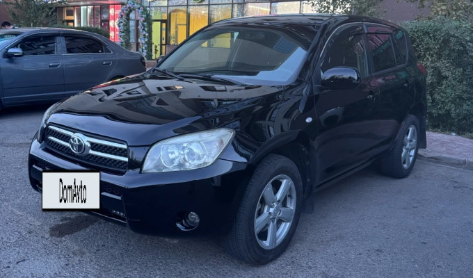 Toyota RAV4 2007 года