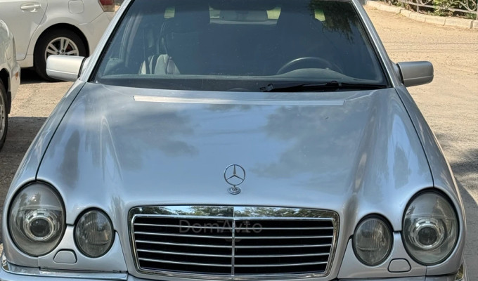 Mercedes-Benz E-Класс 1999 года