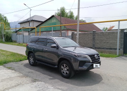 Toyota Fortuner 2022 года