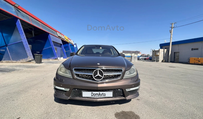 Mercedes-Benz C-Класс 2012 года