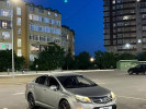 Toyota Avensis 2013 года