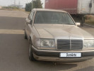 Mercedes-Benz E-Класс 1990 года
