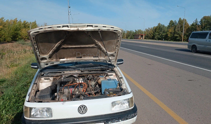 Volkswagen Passat 1990 года