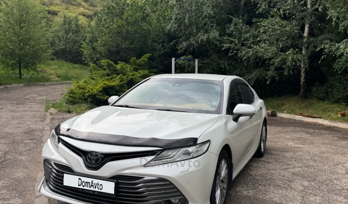 Toyota Camry 2020 года