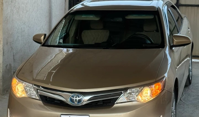 Toyota Camry 2012 года