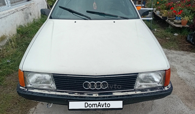 Audi 100 1989 года