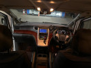 Toyota Alphard 2010 года