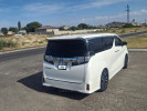 Toyota Alphard 2016 года