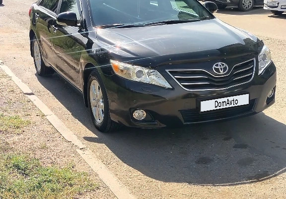 Toyota Camry 2010 года