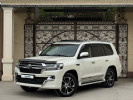 Toyota Land Cruiser 2020 года