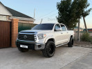 Toyota Tundra 2015 года