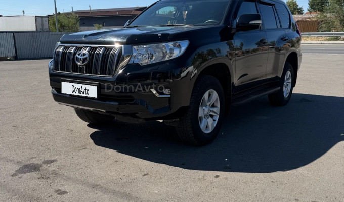 Toyota Land Cruiser Prado 2022 года
