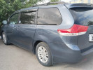 Toyota Sienna 2013 года