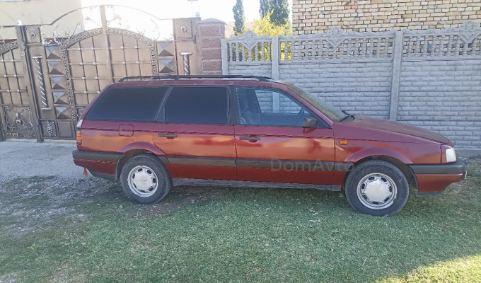 Volkswagen Passat 1992 года