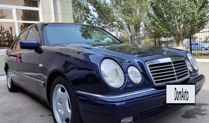 Mercedes-Benz E-Класс 1999 года