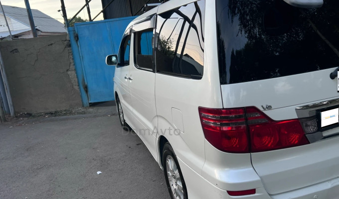 Toyota Alphard 2006 года