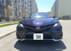Toyota Camry 2021 года