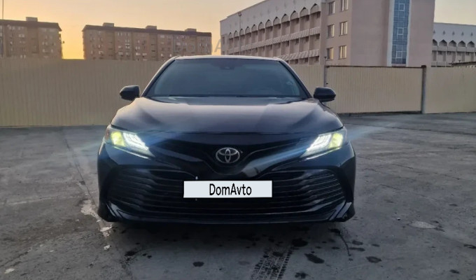 Toyota Camry 2018 года