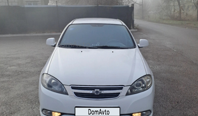Daewoo Gentra 2014 года
