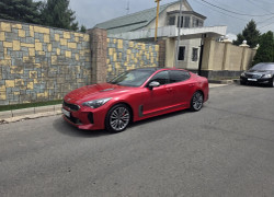 Kia Stinger 2018 года
